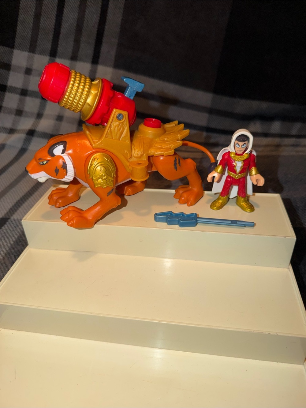 Fisher Price Imaginext DC Super Friends Shazam & Tiger Action Figures 1 Missile